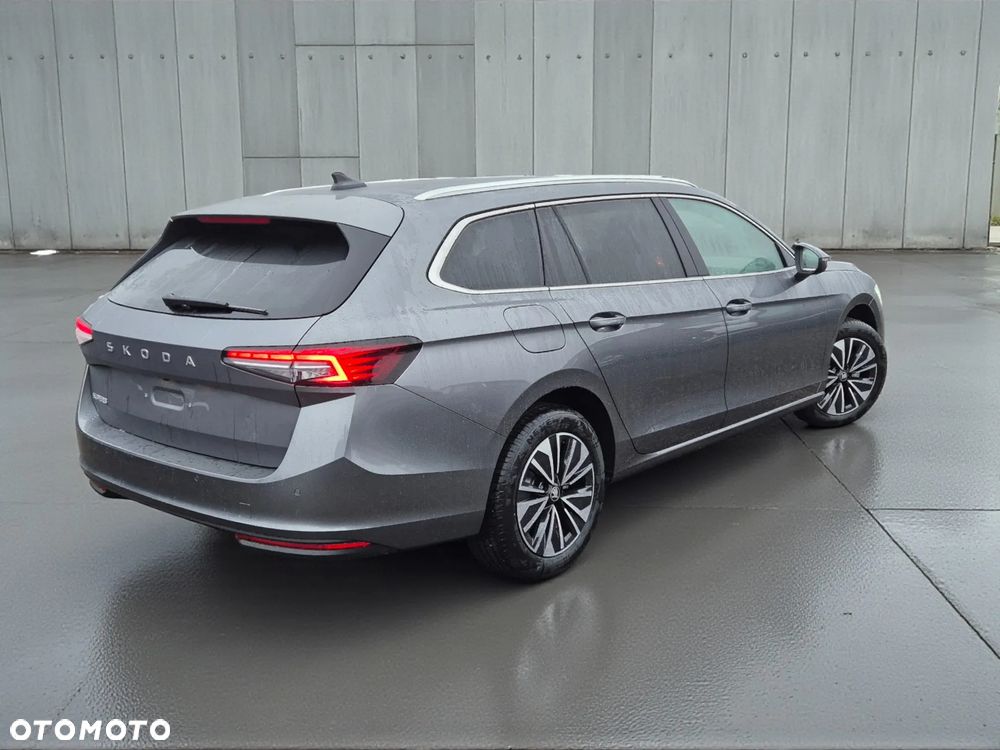 Skoda Superb 2.0 TDI SCR Edition 130 DSG - 7