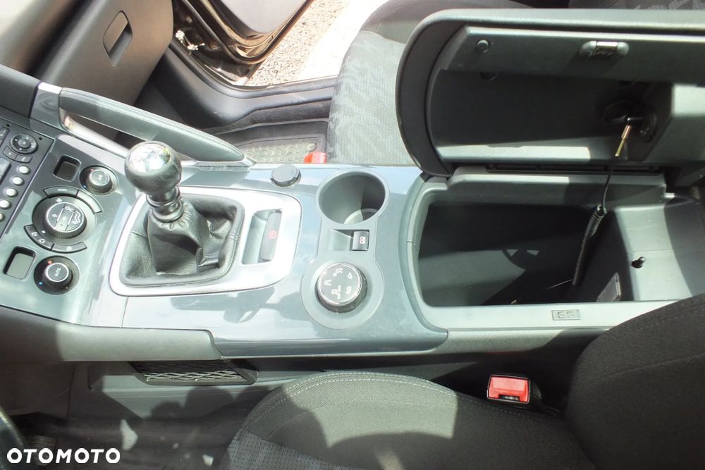 Peugeot 3008 2.0 HDi Allure - 26