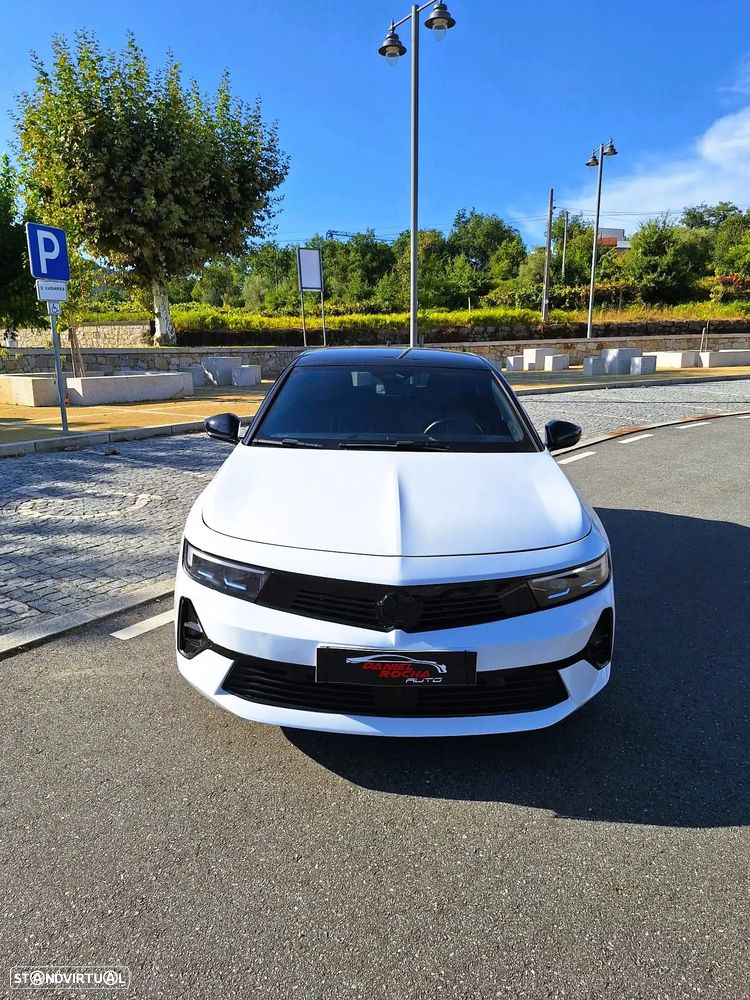 Opel Astra 1.2 Turbo GS Line - 3