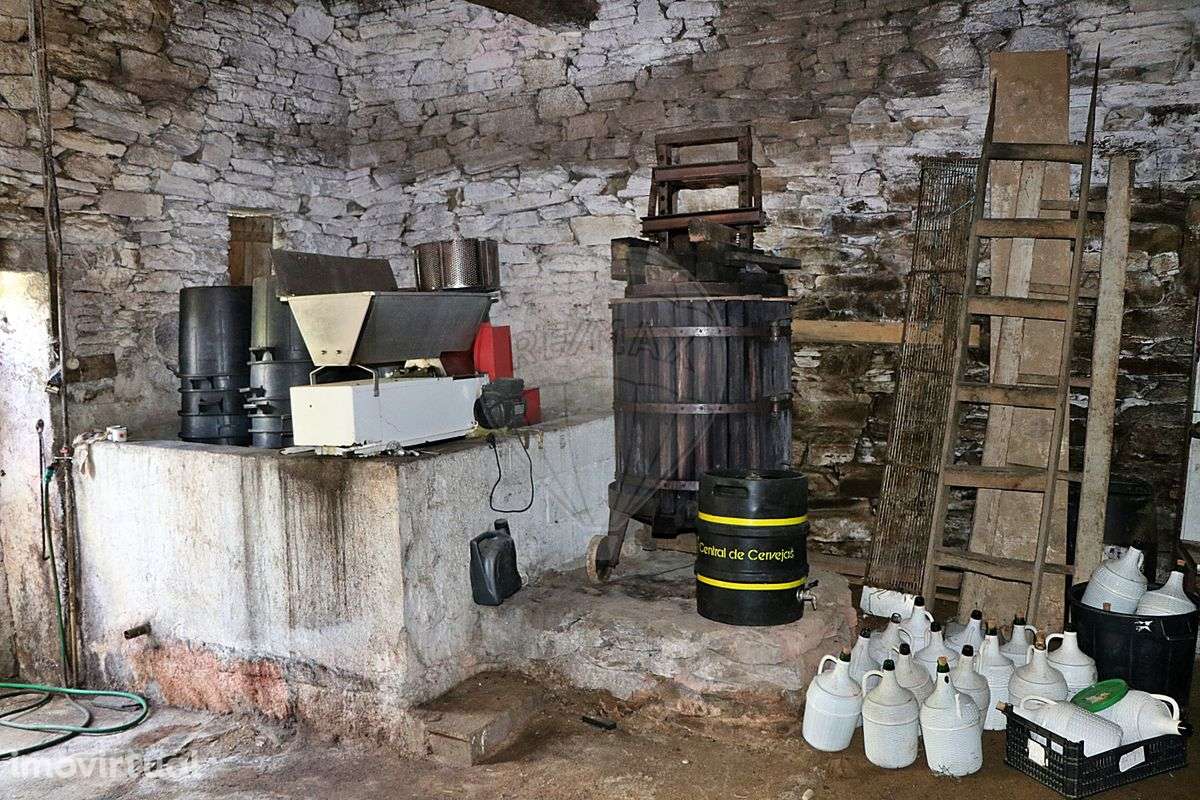 Moradia T1 para venda - Grande imagem: 3/16