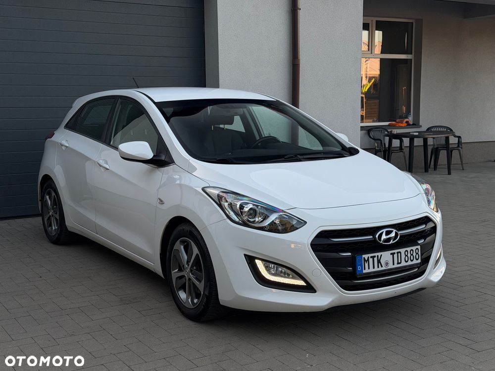 Hyundai i30 1.4 Premiere Comfort - 3