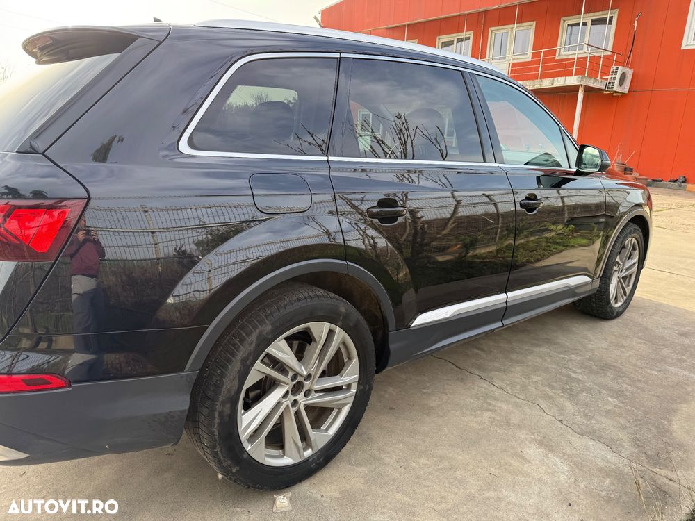 Audi Q7 3.0 50 TDI quattro Tiptronic S Line - 5