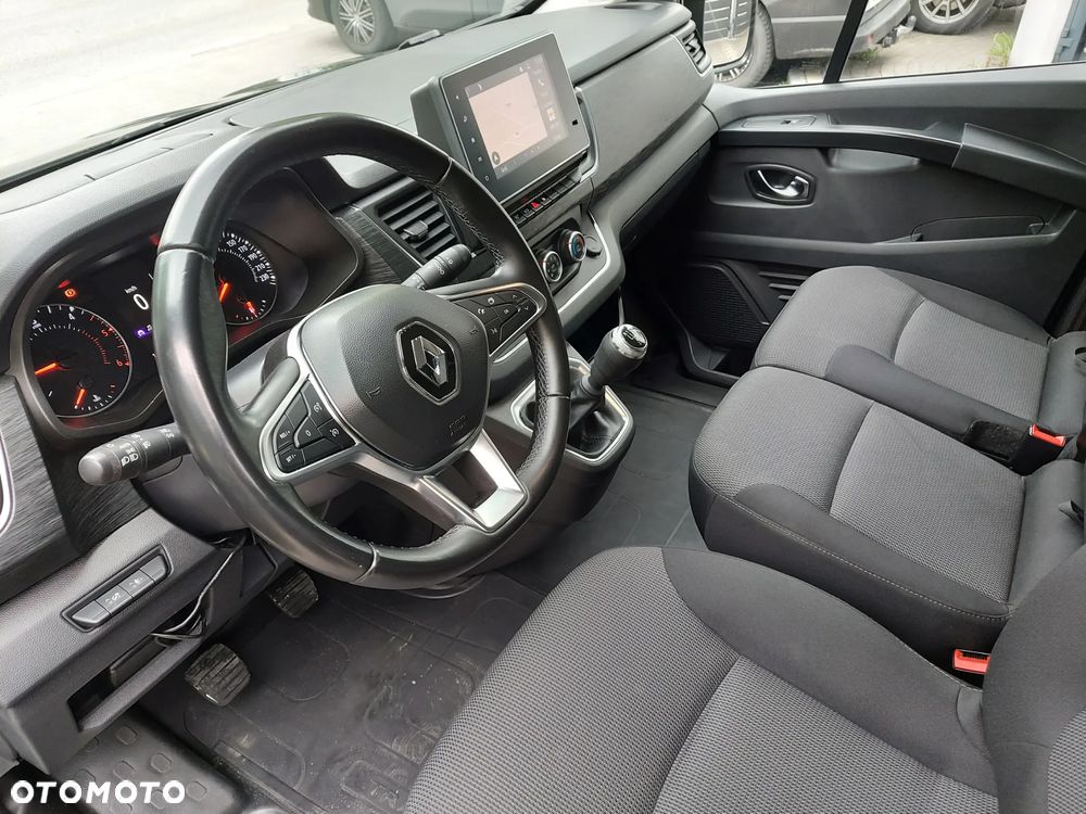 Renault Trafic - 11
