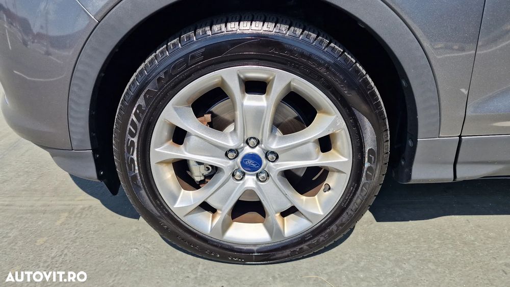 Ford Kuga 1.6 EcoBoost 4x4 Aut. Titanium - 22