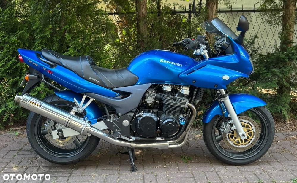 Kawasaki ZR - 16