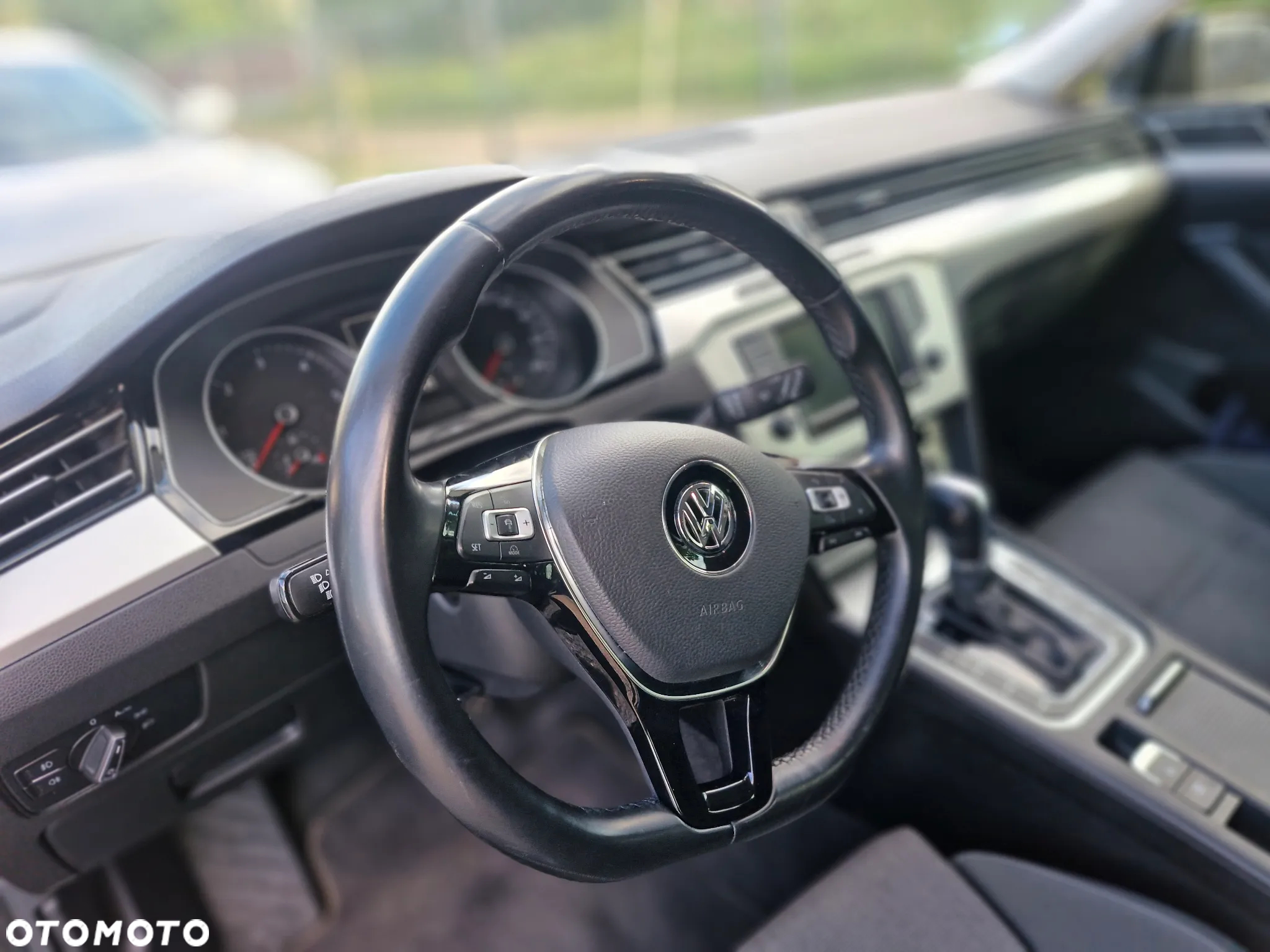 Volkswagen Passat 2.0 TDI BMT Comfortline DSG - 14