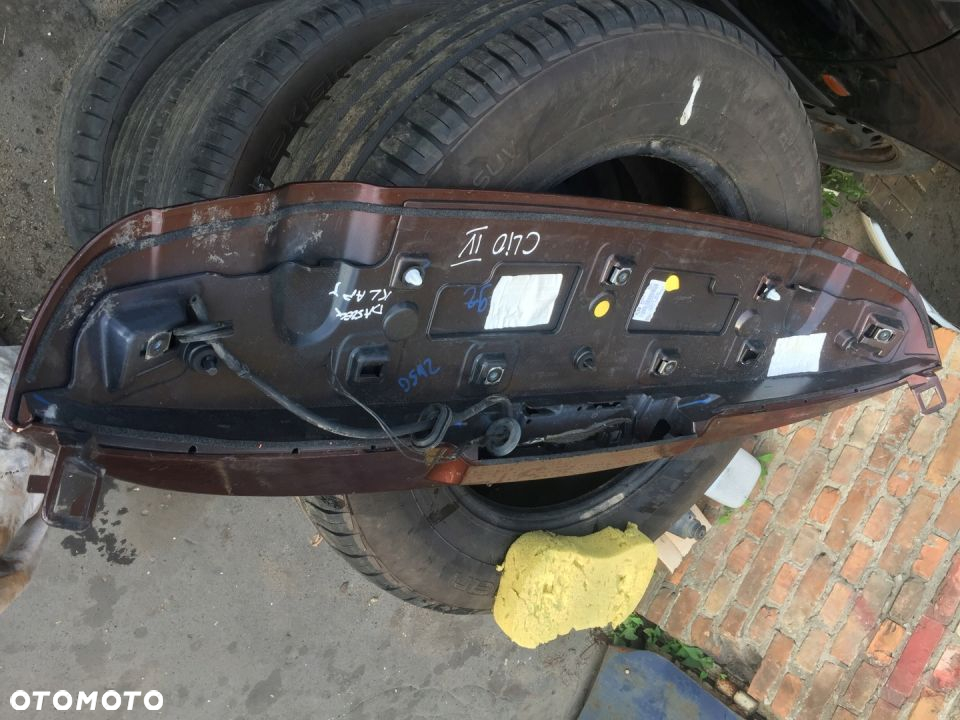 SPOJLER DASZEK KLAPY RENAULT CLIO IV - 2