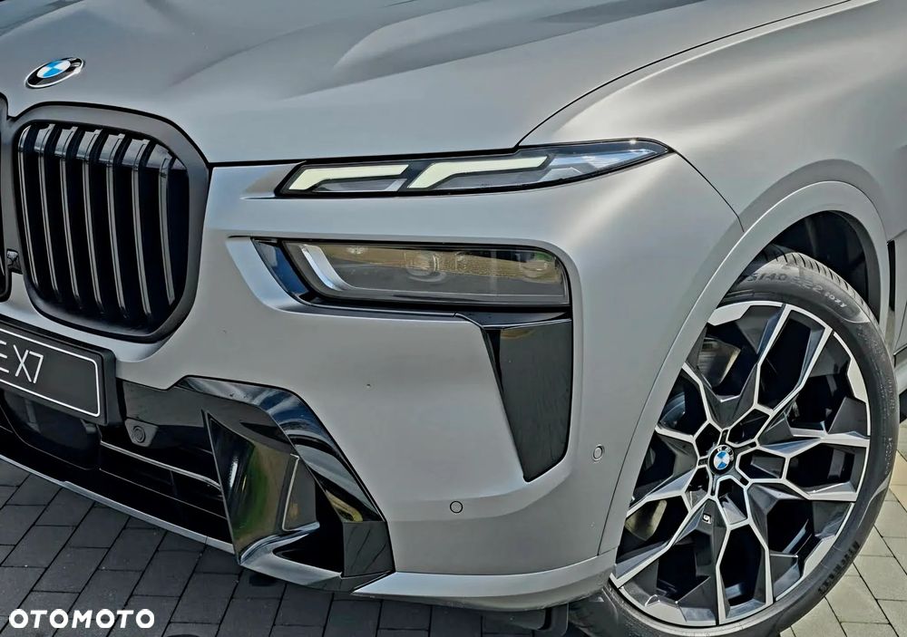 BMW X7 xDrive40d mHEV Individual Edition sport - 15