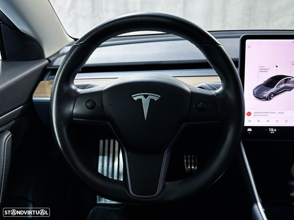 Tesla Model 3 Long-Range Dual Motor AWD - 22