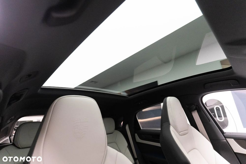 Porsche Cayenne S E-Hybrid PHEV Black Edition - 35