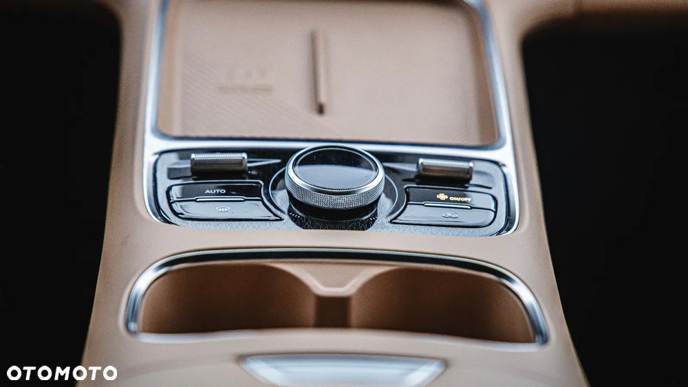Geely Starray EM-i 1.5 PHEV Max - 20