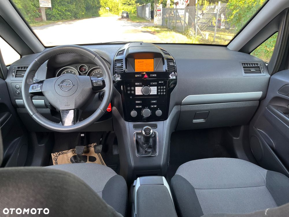 Opel Zafira 1.6 Cosmo - 18