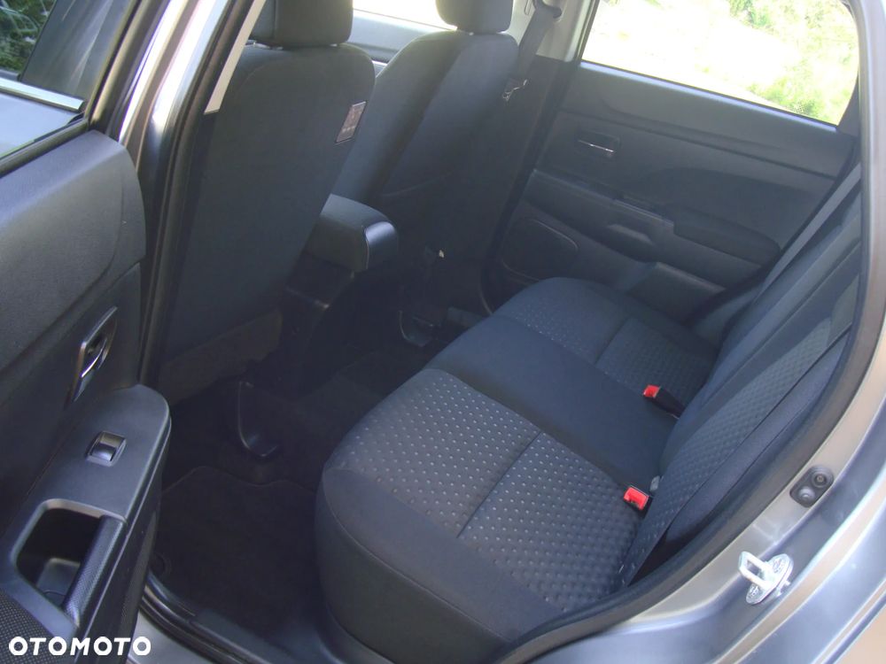Mitsubishi ASX 1.8 DID Instyle 4WD AS&G - 15