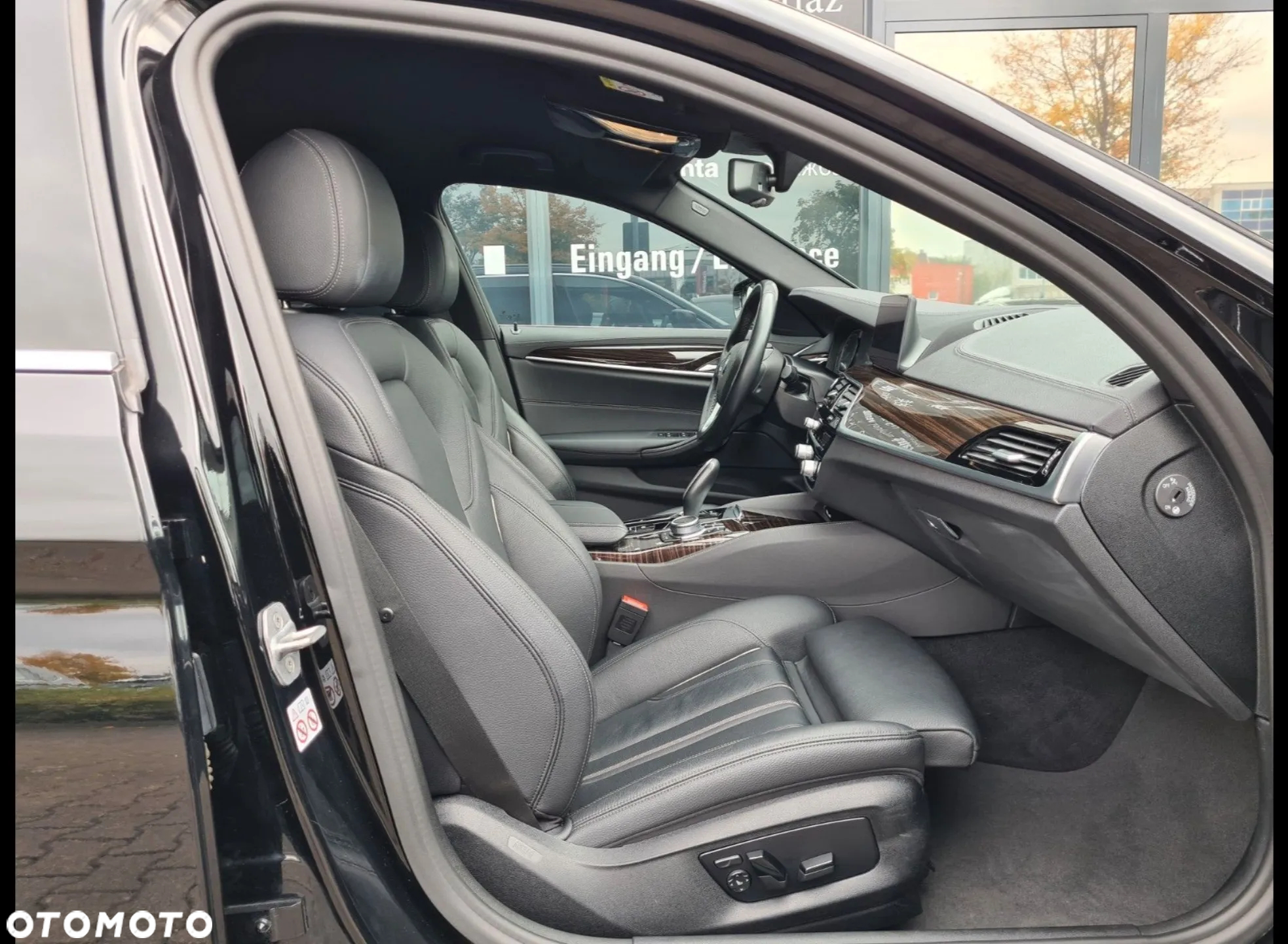 BMW Seria 5 520d Luxury Line - 14