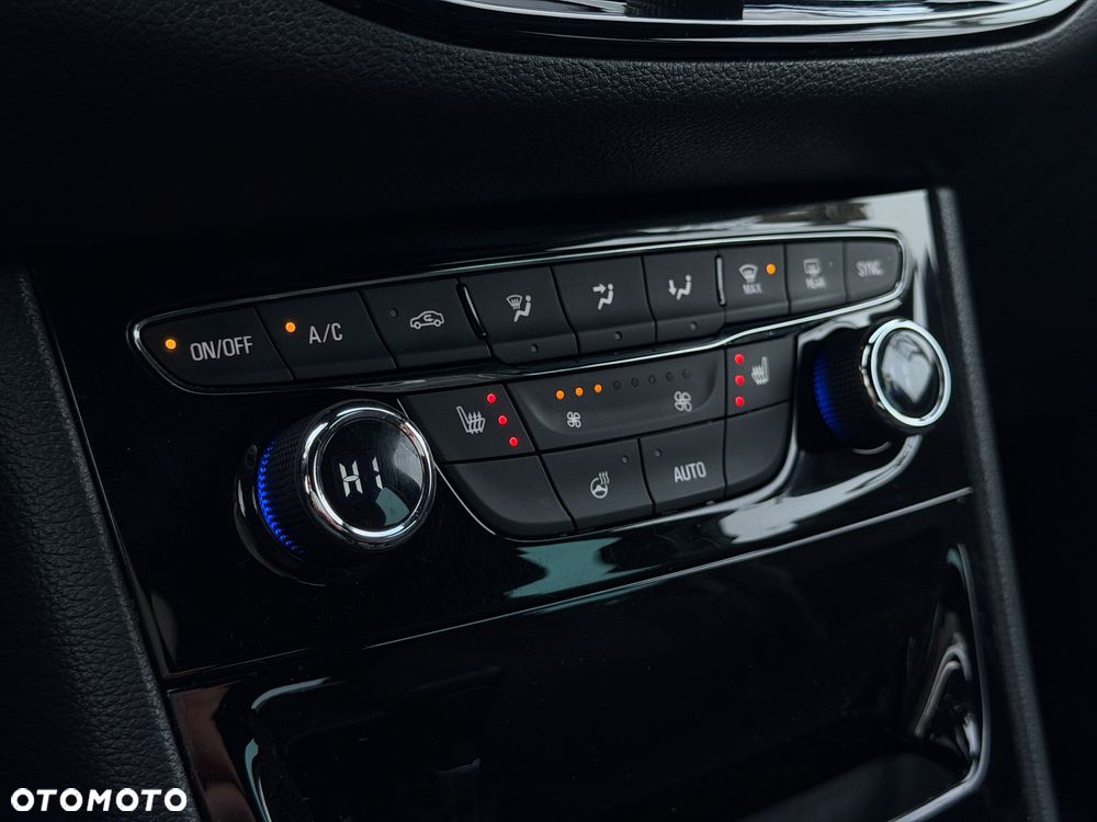 Opel Astra 1.4 T GPF Dynamic S&S - 19