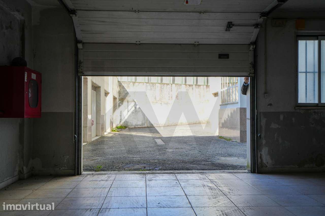 Garagem/Box ampla nas Quintinhas - Grande imagem: 2/7