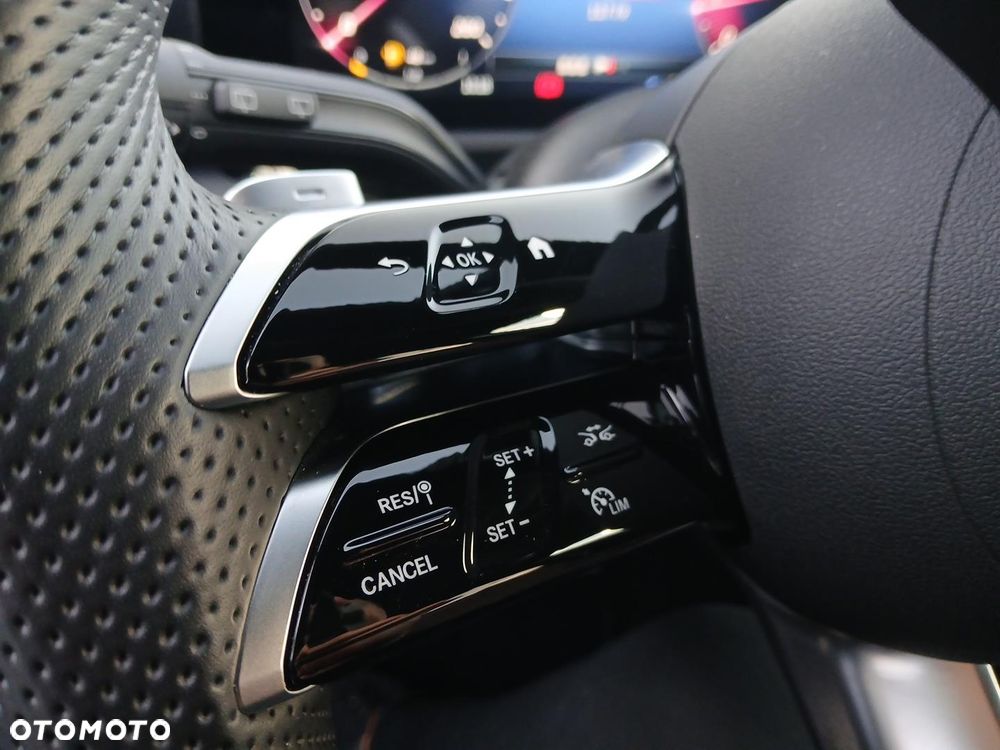 Mercedes-Benz GLA 220 4Matic 8G-DCT AMG Line Advanced Plus - 21