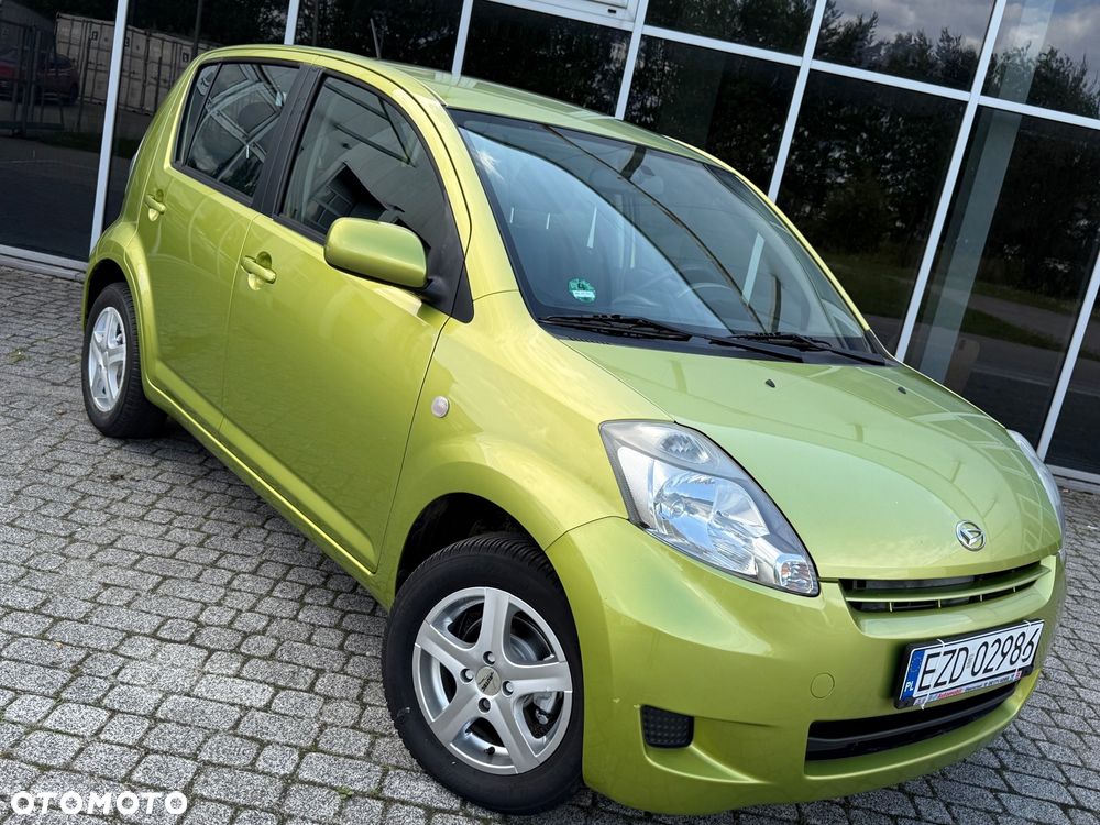 Daihatsu Sirion 1.0 - 33