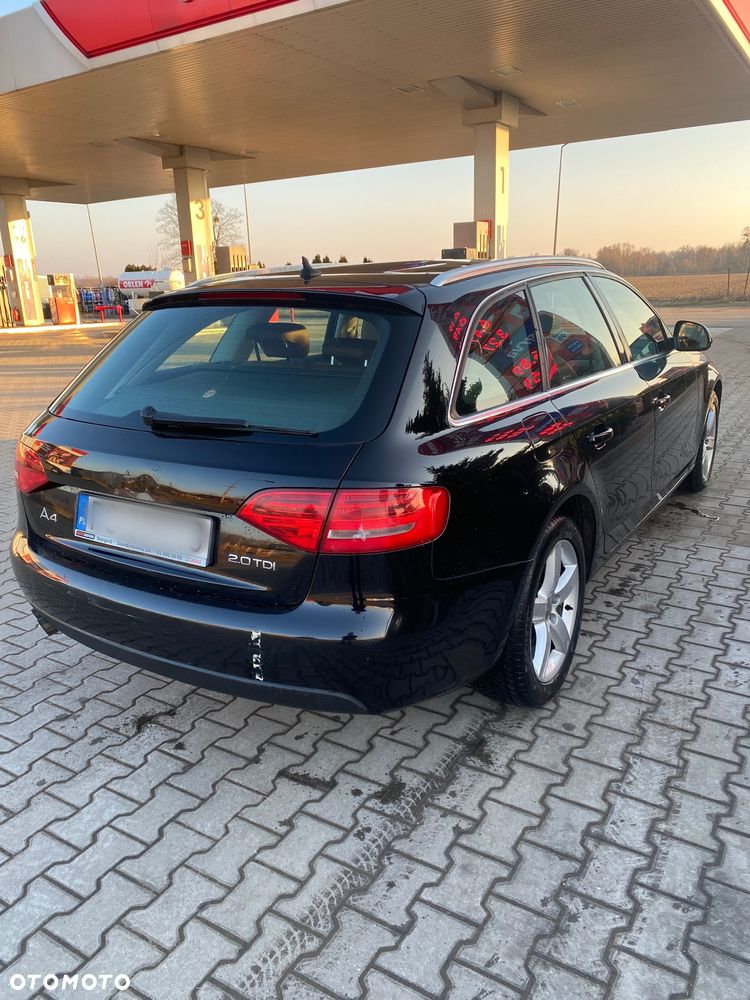 Audi A4 Avant 2.0 TDI - 12