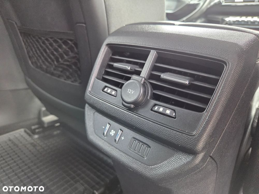 Peugeot 5008 1.2 PureTech Allure Pack S&S EAT8 - 19