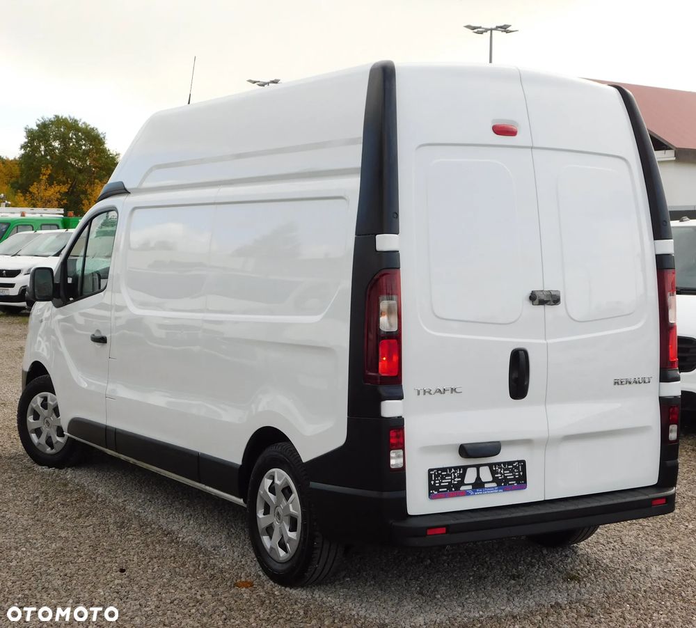 Renault TRAFIC - 12