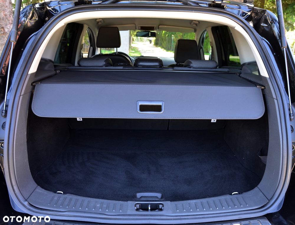Ford Kuga 2.0 TDCi 2x4 Titanium - 26