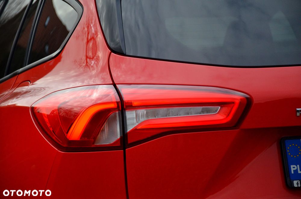 Ford Focus SW 2.0 TDCi ST-Line Black ASS PowerShift - 9