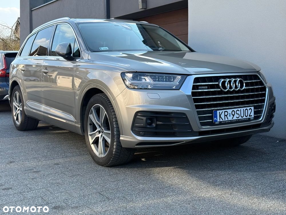 Audi Q7 - 4