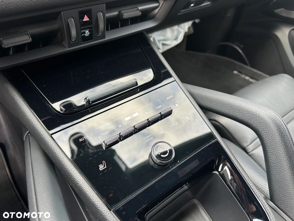 Porsche Cayenne - 16