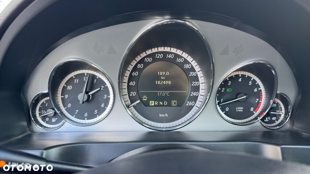 Mercedes-Benz Klasa E 250 CGI BlueEFFICIENCY Automatik Avantgarde - 19