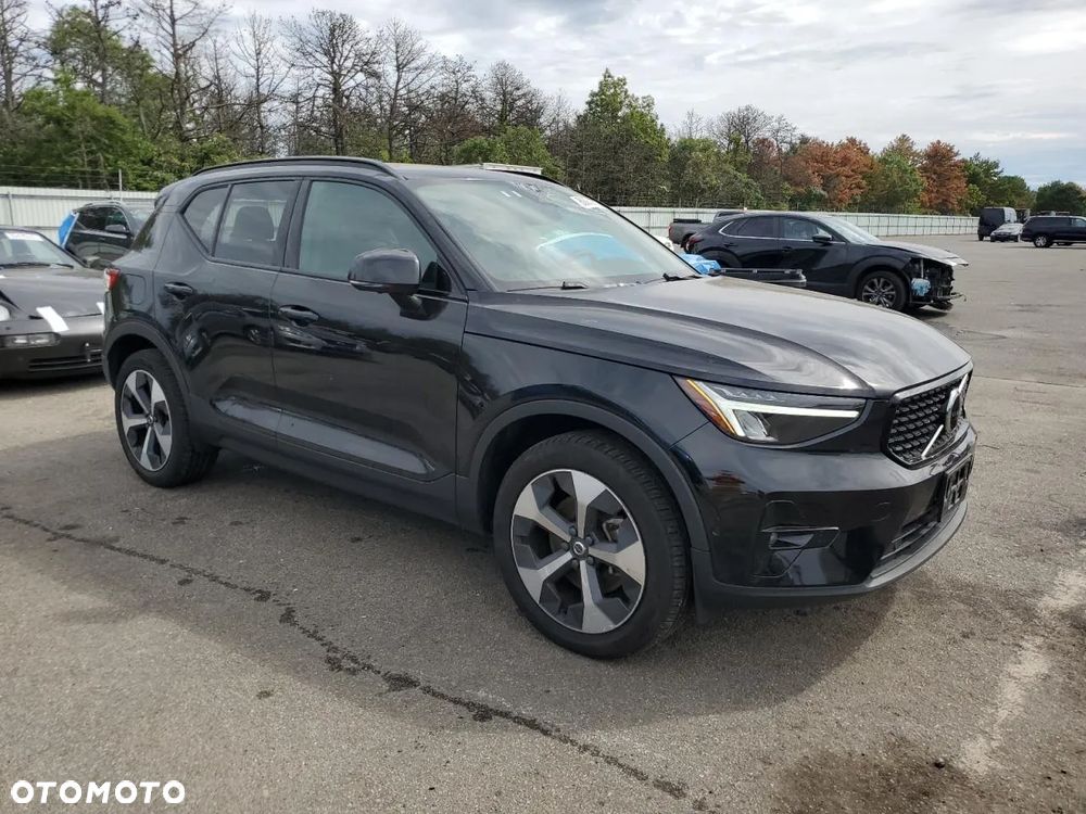 Volvo XC 40 - 3