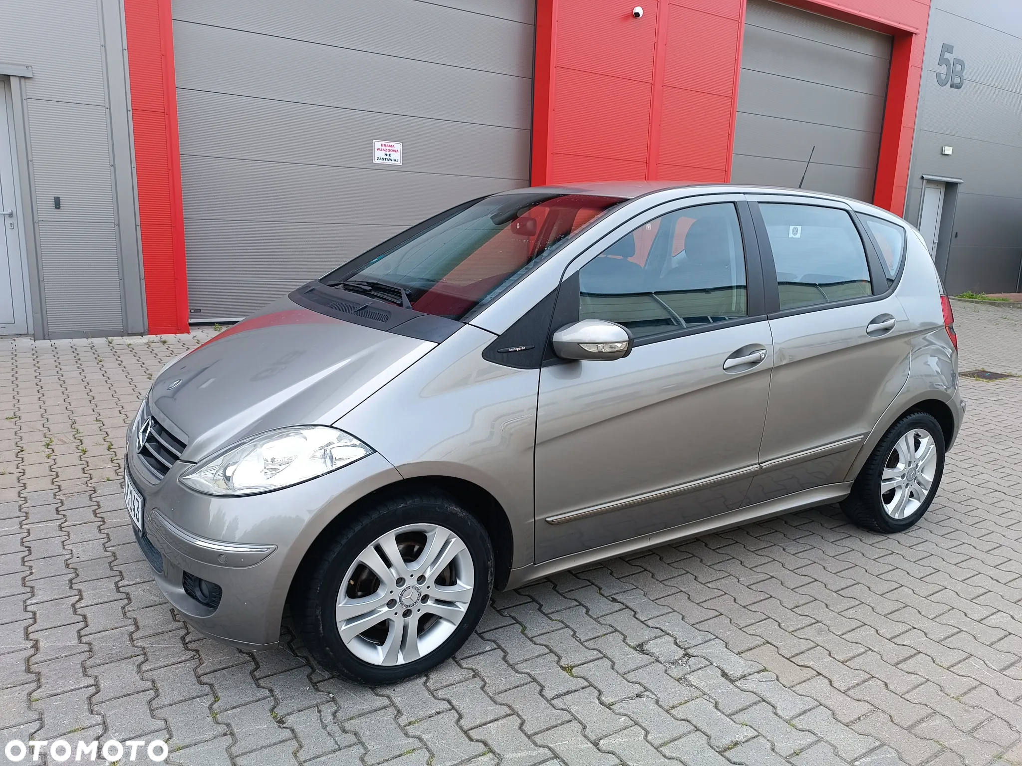 Mercedes-Benz Klasa A 180 CDI Autotronic Avantgarde - 20