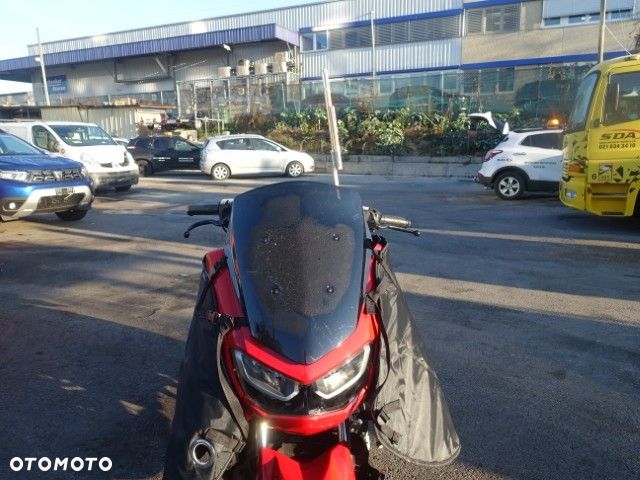 Yamaha NMAX - 10