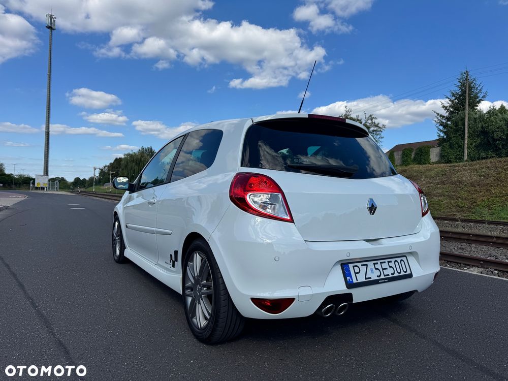 Renault Clio 1.6 16V GT - 6