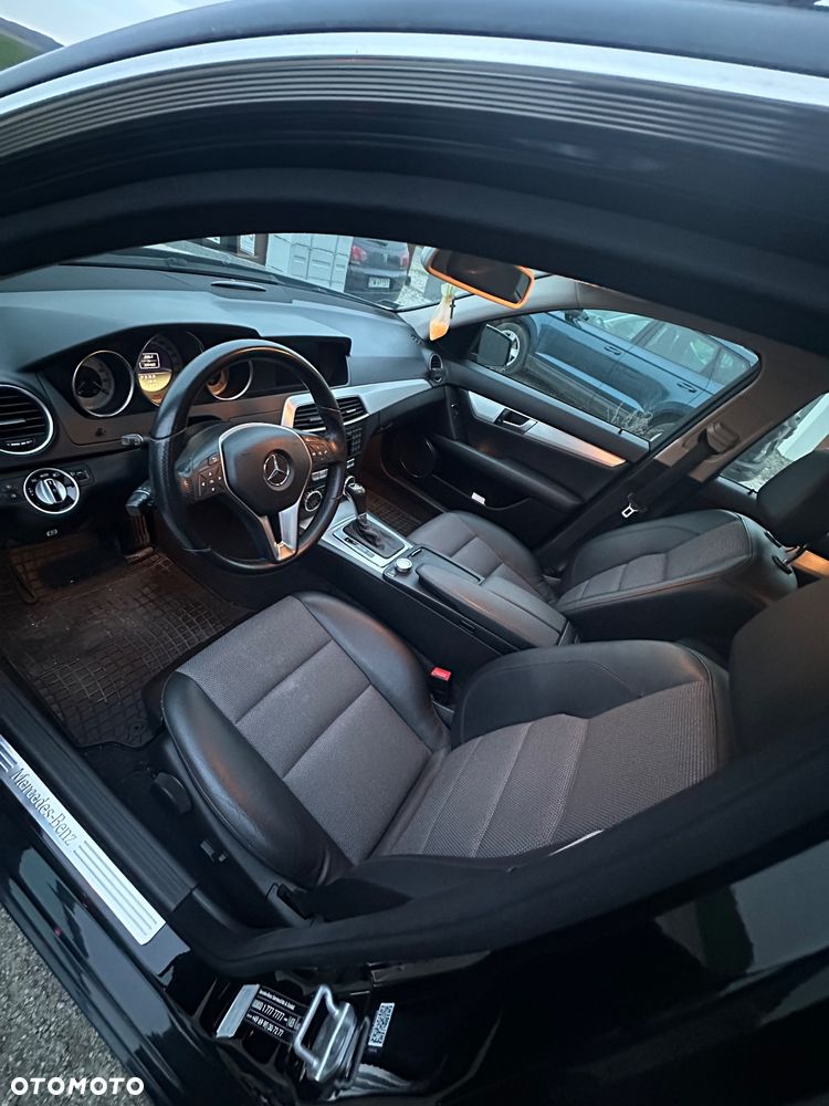 Mercedes-Benz Klasa C 220 CDI DPF Automatik BlueEFFICIENCY Avantgarde - 8