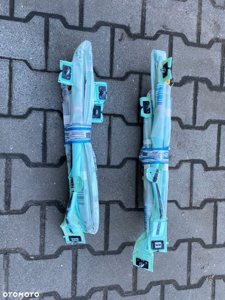 MERCEDES 205 sedan kurtyna prawa lewa - 1