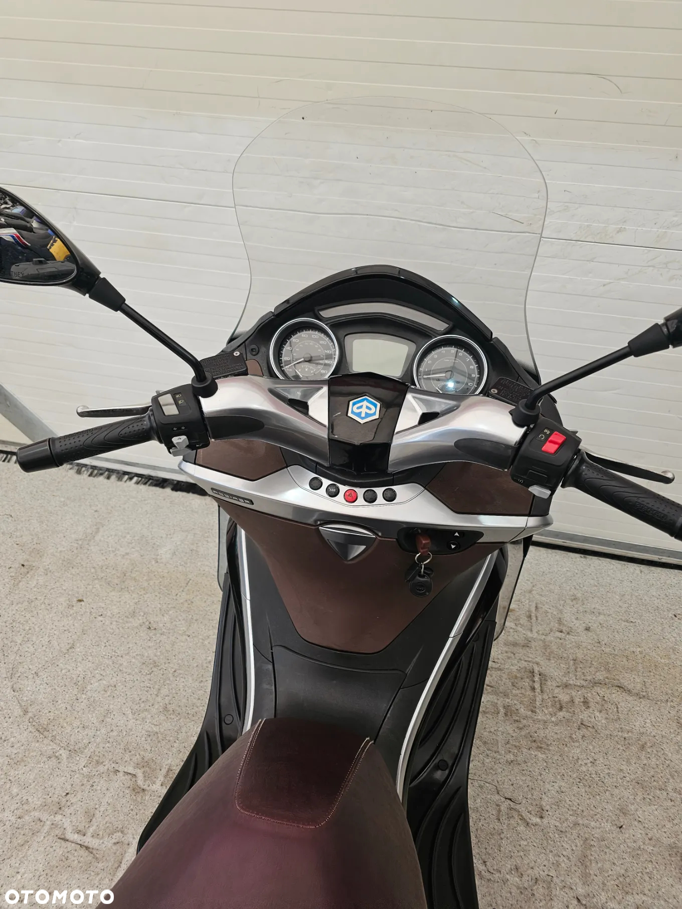 Piaggio X10 - 39