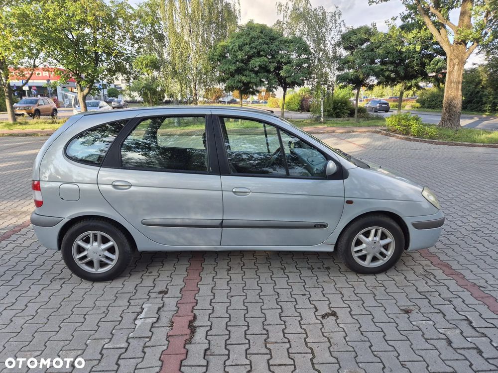 Renault Scenic - 4