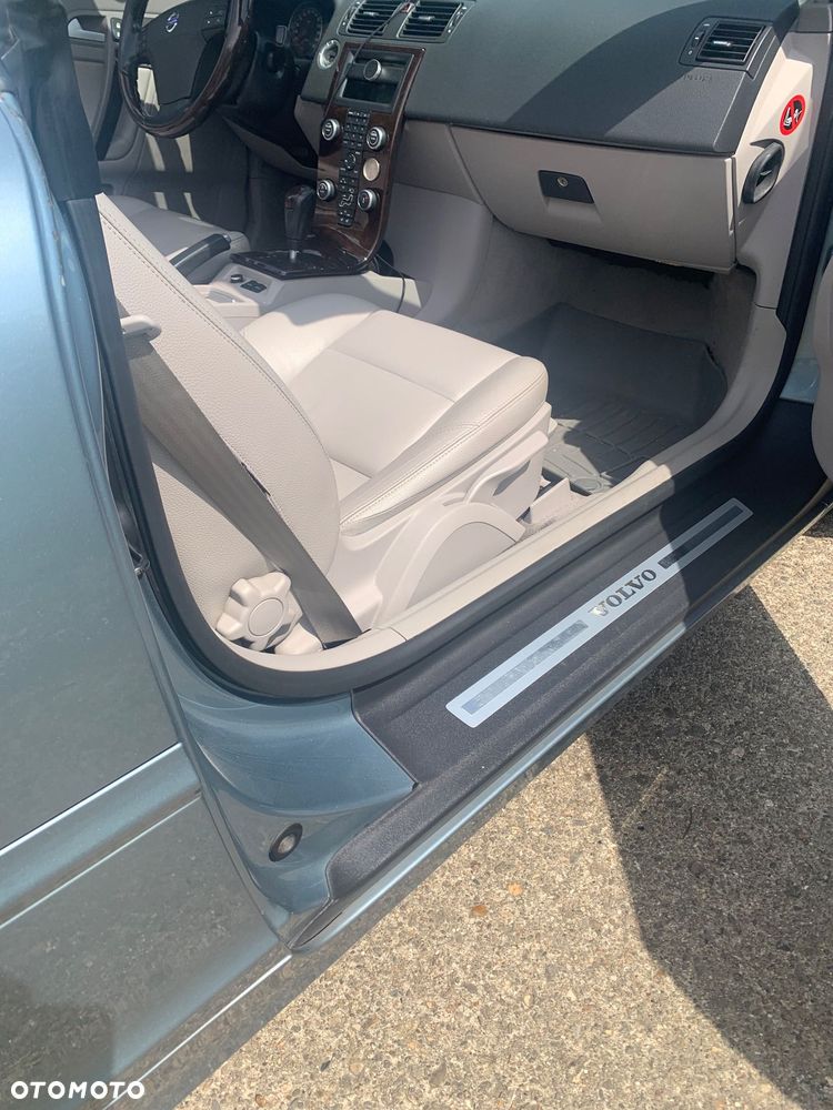 Volvo C70 2.4D5 Summum - 6