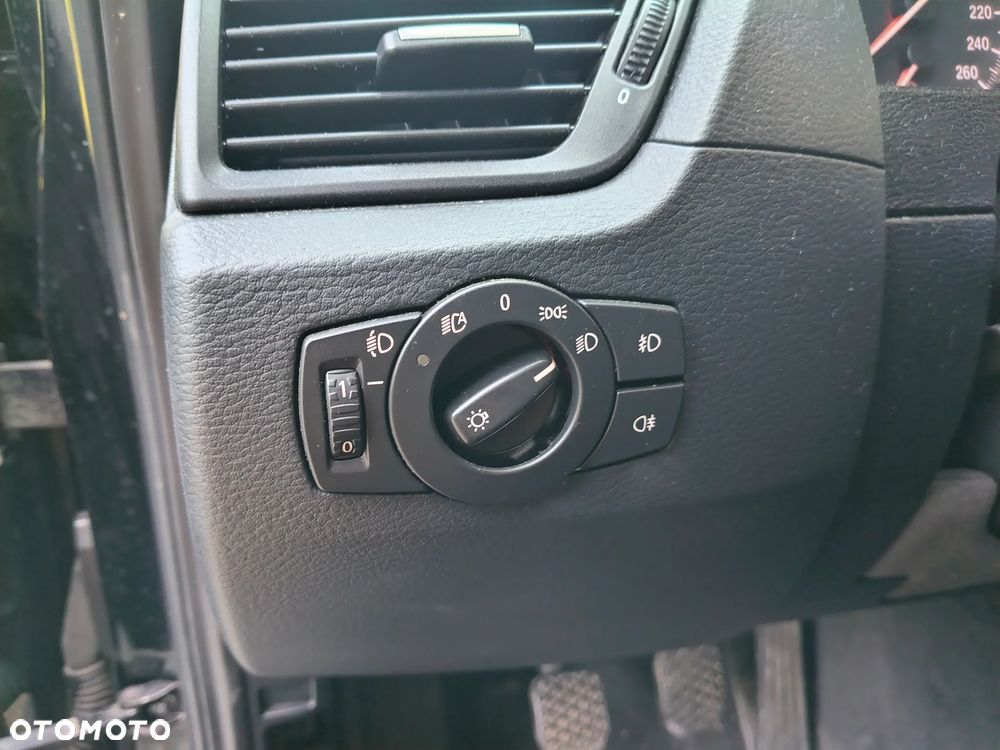 BMW X1 - 20