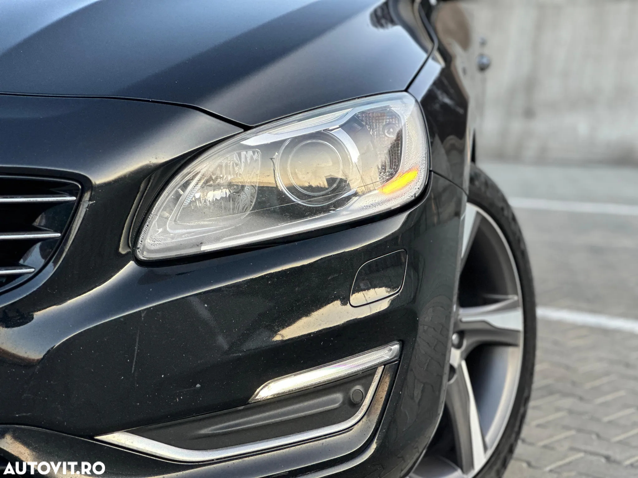 Volvo V60 D6 Plug-In-Hybrid AWD Geartronic Summum - 22