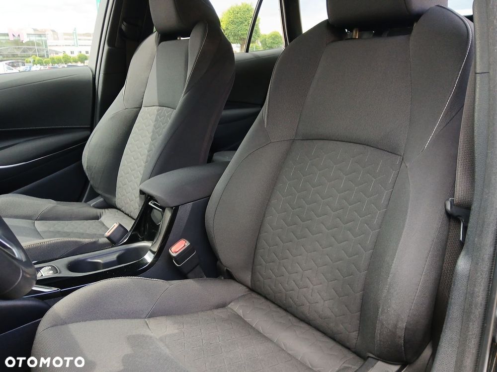 Toyota Corolla 1.8 Hybrid Comfort - 38
