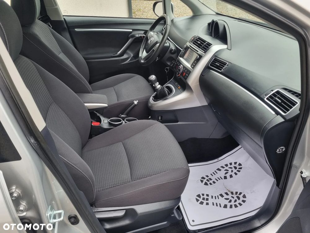 Toyota Verso 1.6 D-4D Premium EU6 - 8