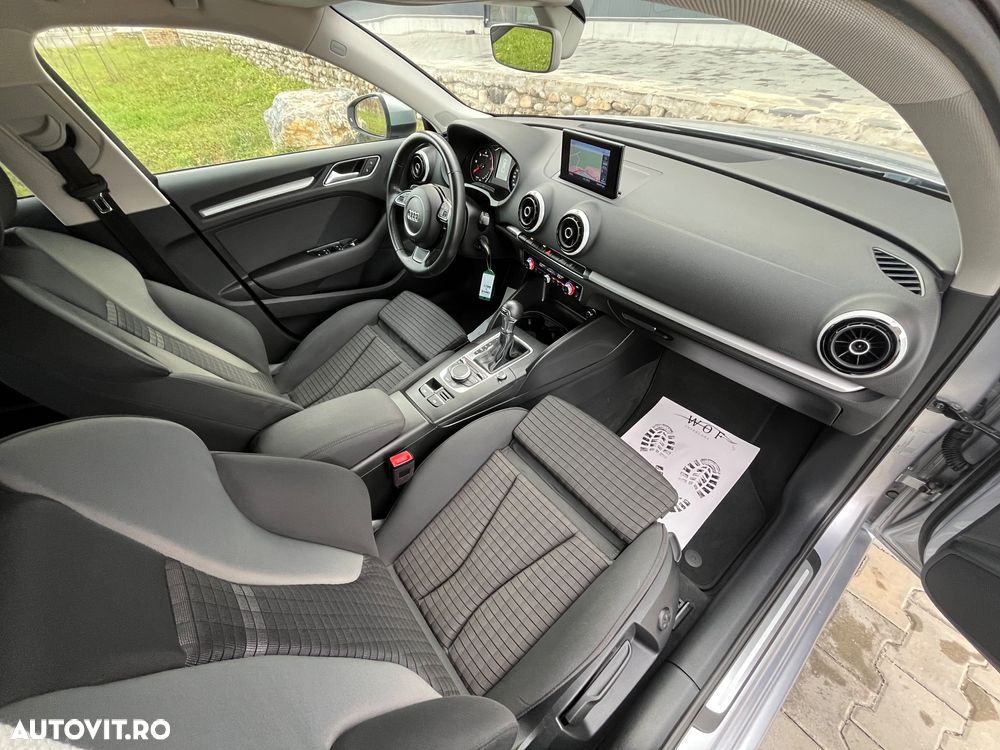 Audi A3 1.6 TDI Sportback S tronic sport - 17