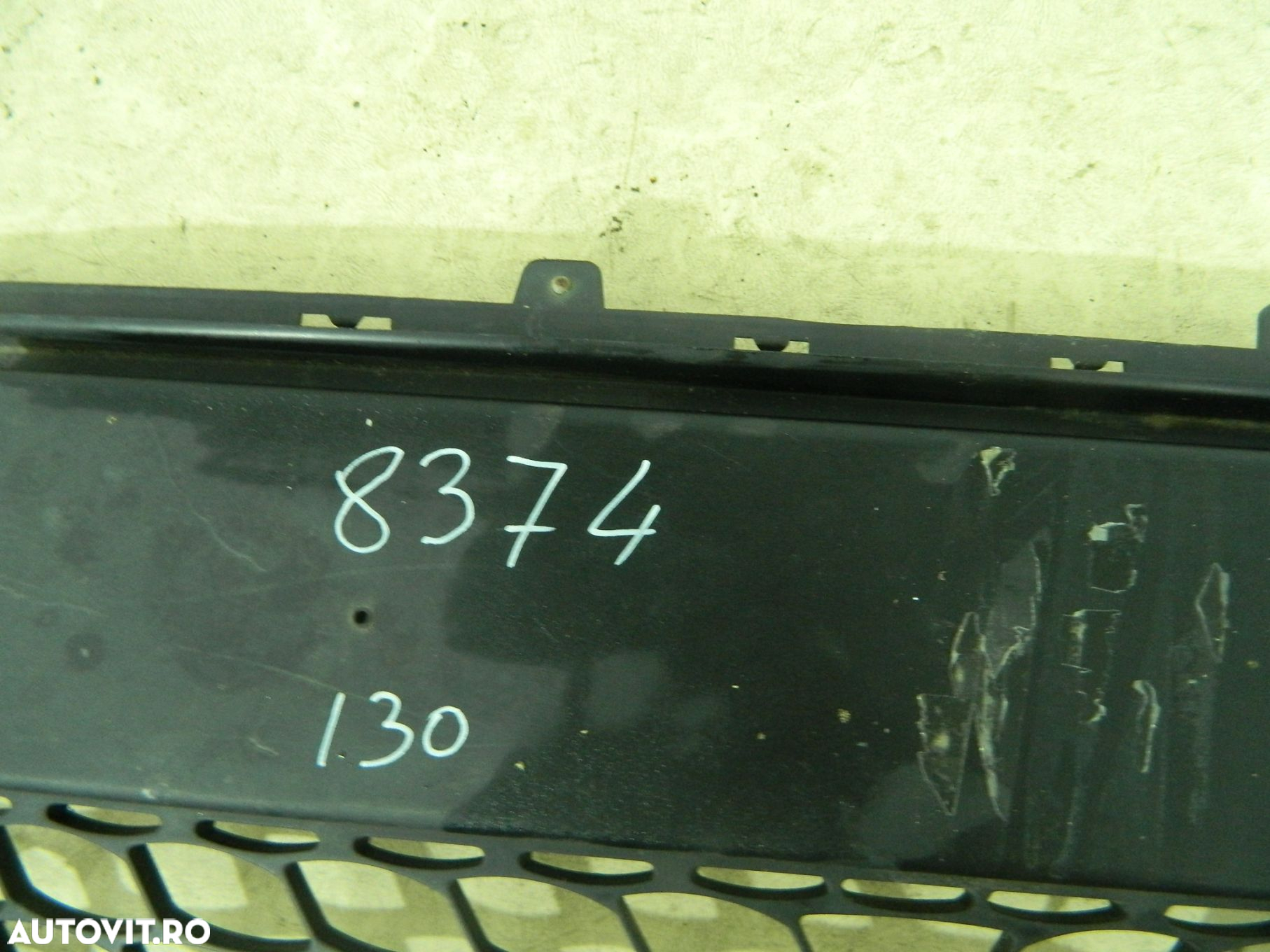 Grila centrala bara fata dintre proiectoare, Hyundai I30, 2007, 2008, 2009, 2010, , 86561-2R000 - 3