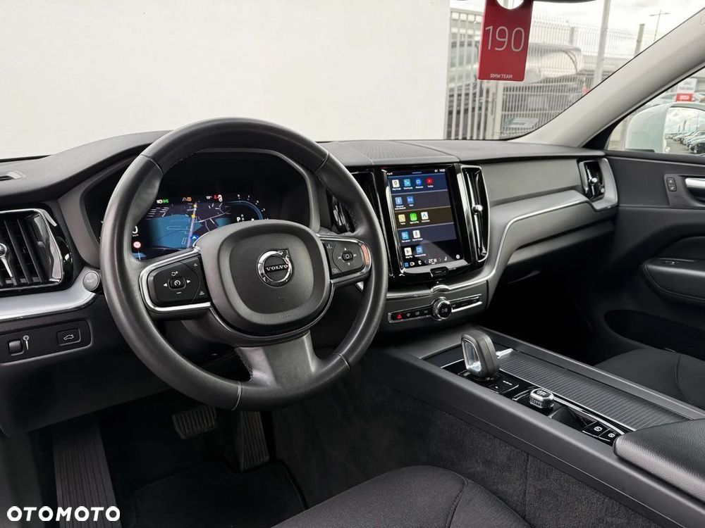 Volvo XC 60 B4 B Momentum Pro - 8