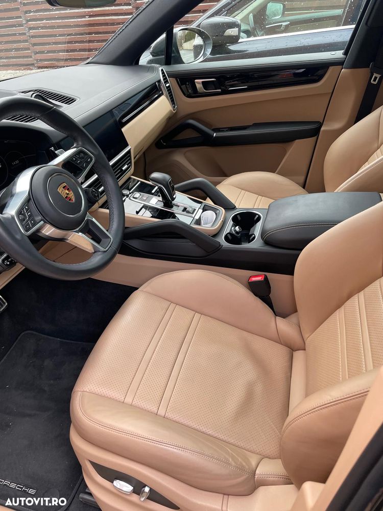 Porsche Cayenne S - 3