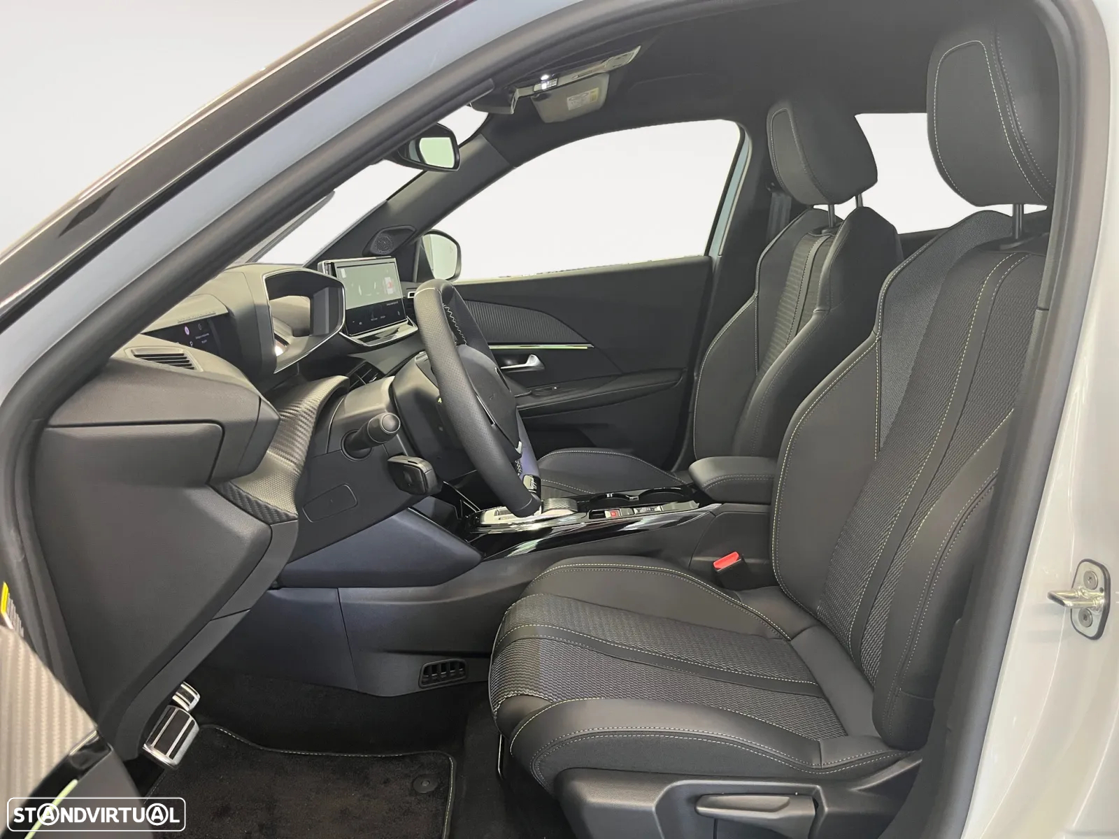 Peugeot e-2008 54 kWh GT - 9