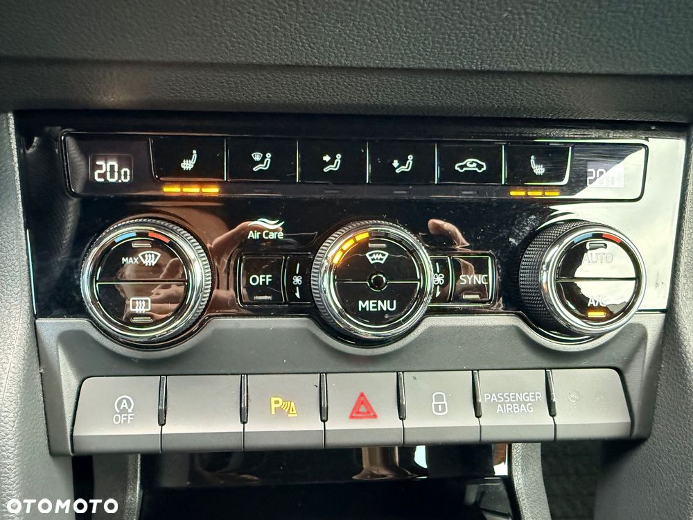 Skoda Karoq 2.0 TSI 4x4 Sportline DSG - 33