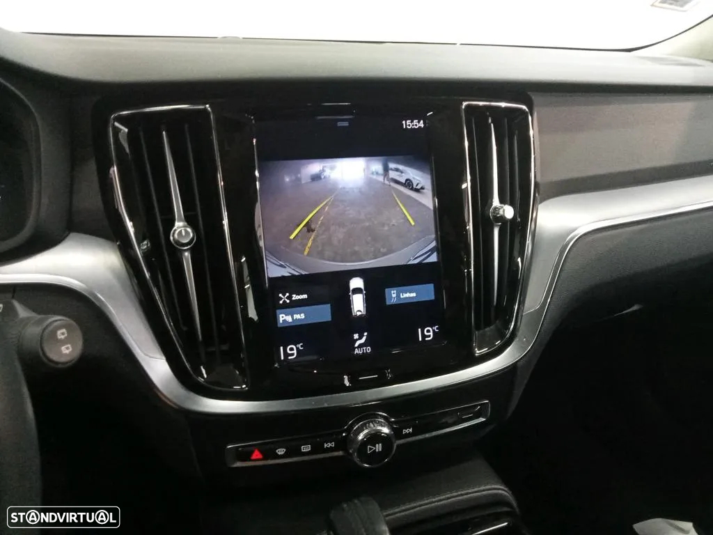 Volvo V60 2.0 T8 AWD TE Momentum - 10